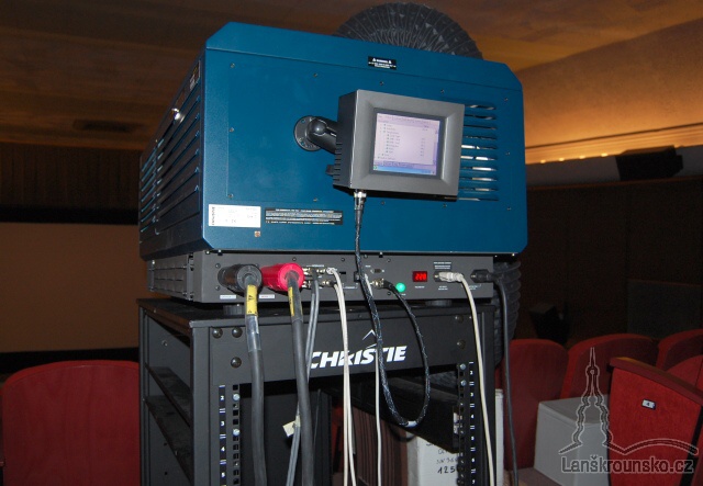 05_promitaci technika.jpg